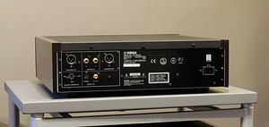 Hi-End Yamaha CD-S2000+ võimendi Yamaha A-S2000 (3 foto / 9)