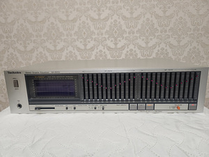 STEREO GRAPHIC EQUALIZER Technics SH-8055 (1 foto / 2)