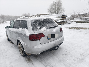 Audi A4 b7 varuosadeks (2 foto / 8)