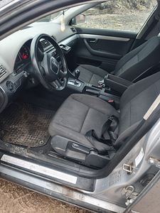 Audi A4 B7 varuosadeks (8 foto / 8)