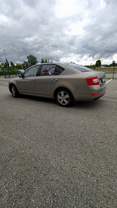 Skoda octavia 1.2TSI 77 kw. (9 foto / 9)