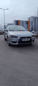 Mitsubishi lancer x 2009 2.0 tdi (4 foto / 8)