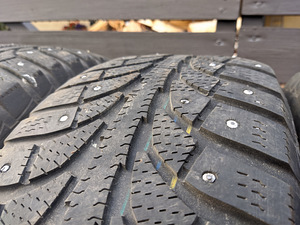 Champiro ICE pro 215/60/R16 (5 foto / 8)