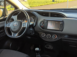 Toyota Yaris 2015 T.Ü. kuni 07.2024 (8 foto / 10)