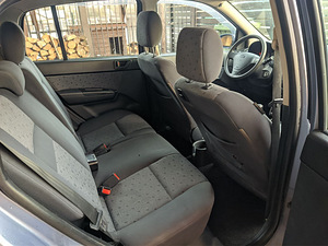 Hyundai Getz (8 фото из 9)