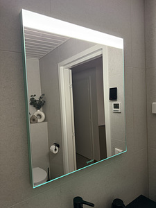Duravit LED valgustiga peegel (1 foto / 2)