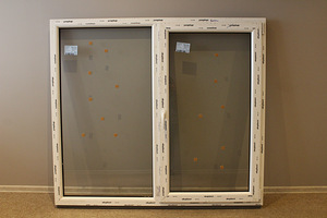 Kahe tiivaga PVC aken (3 foto / 10)