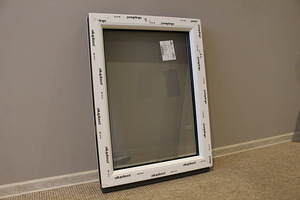 Mitteavatav plastic (PVC) aken, laiusega 600 mm (4 foto / 8)