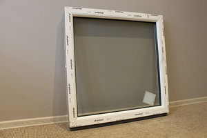 Mitteavatav plastic (PVC) aken, laiusega 900 mm (3 foto / 10)