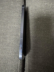 iPhone 12 128GB MUST (3 foto / 4)