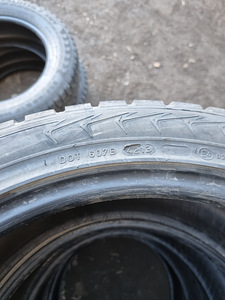 255/40 R19. Naastrehvid Nokian Hakkapeliitta (4 foto / 8)