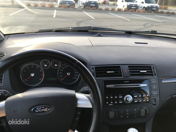 Ford Focus C-Max Ghia 1.8 92kW (фото #5)
