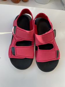 Сандали Adidas размер 30 (1 фото из 6)
