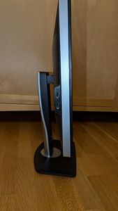 24-дюймовый монитор Dell U2412MB (4 foto / 4)
