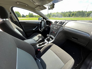 Ford mondeo 2012 (7 foto / 9)