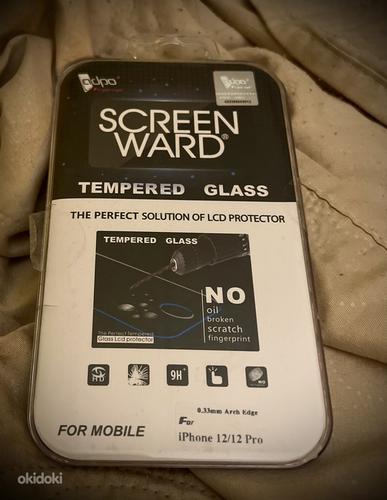 Защитное стекло iPhone 12 (фото #1)