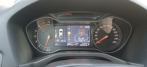 Ford Mondeo (11 фото из 14)