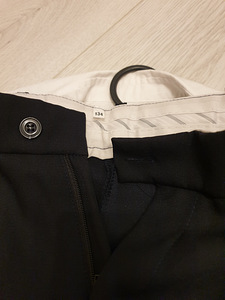 Valge pluus, püksid ja vest (2 foto / 6)