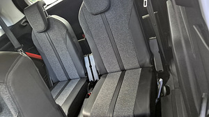 Peugeot 5008 (8 foto / 11)