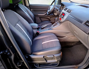 Ford Kuga (12 foto / 15)
