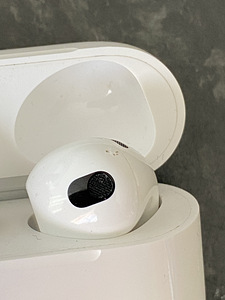 AirPods 3 kõrvaklapid (7 foto / 9)