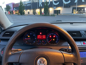 Volkswagen Passat 1.9TDI 77kw 2005 (12 foto / 15)