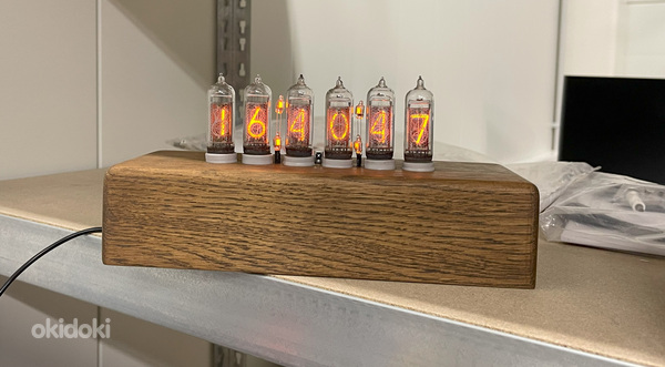 Nixie настольные часы. Дуб. Подарок.