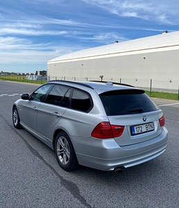 BMW 316d, 2.0, 2010 (2 foto / 9)