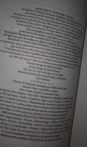 Chain of Gold by Cassandra Clare - Collector's First Edition (2 foto / 2)