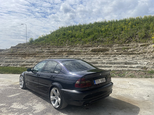 BMW 330d 150kw Individual (3 foto / 12)