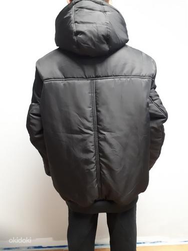 Новая теплая мужская куртка с капюшоном черного цвета, L (фото #2)