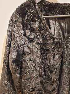 Kärbitud naiste jacket kvaliteetsest plüüsist, Holland, L (2 foto / 3)