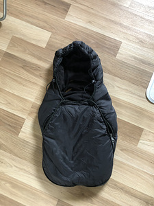 Cybex Aton Q platinum turvahäll + isofix (8 foto / 8)