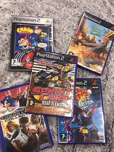 Playstation 2 + 5 mängu (3 foto / 3)