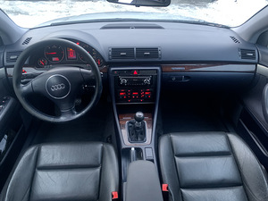 Audi A4 2.5 150kw quattro (7 foto / 10)