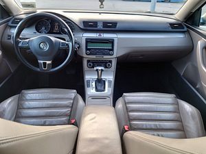 Passat B6 (9 фото из 11)