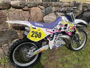 Мотоцикл Yamaha yz250 1994 (2 фото из 5)