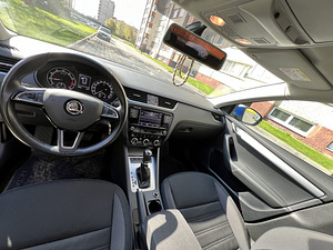 Škoda Octavia Ambition 2019 (14 foto / 15)