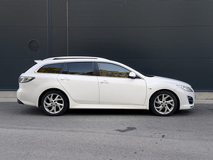 Mazda 6 Luxury Facelift ATM 2.0 114 кВт 2012 (8 фото из 10)