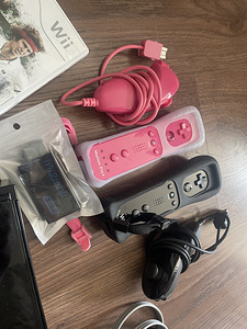Продается игровая консоль Nintendo Wii в полном комплекте (3 фото из 6)