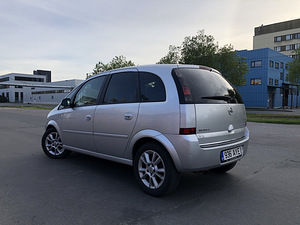 Opel meriva (2 фото из 13)