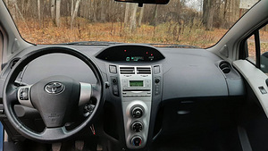 Toyota Yaris 2006 (Тойота Ярис) (9 foto / 15)