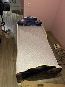 Детская кровать (2 фото из 3)