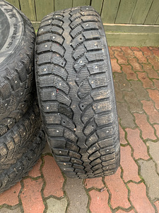 Зимние шины Bridgestone Blizzak (1 фото из 3)