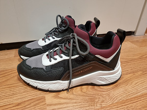 Кроссовки р .39 (3 фото из 3)