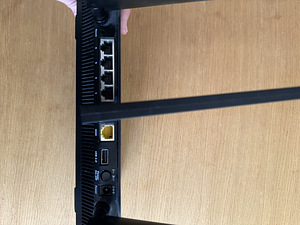 Netgear Nighthawk AC1900 WiFi Router (R7000) (4 foto / 4)