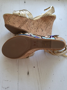 Guess kingad 37 (SMART TASUTA) (4 foto / 4)