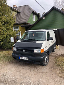 Volkswagen Transporter (5 foto / 9)