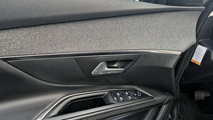 Peugeot 5008 (11 foto / 11)