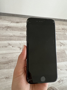 iPhone 7, 32 GB. (2 foto / 2)